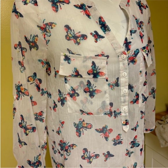 Butterfly Print Women's Top - Picture 4 of 5